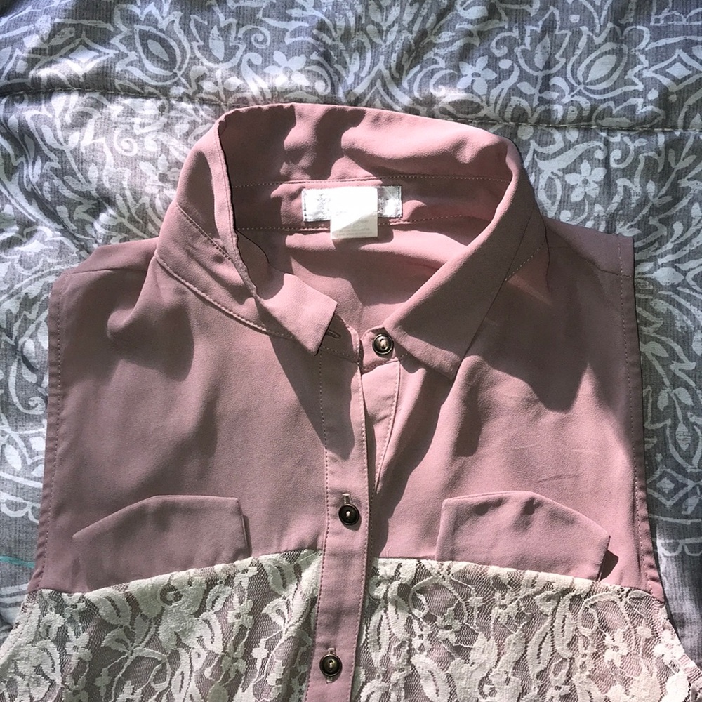 Button down blouse - Picture 2 of 5